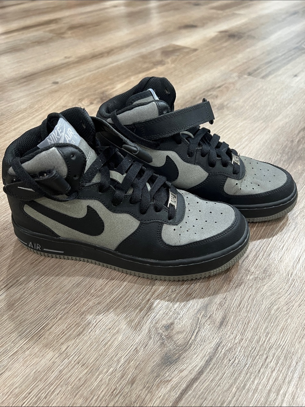 Nike Kids High-Top Air Force 1 in Black and Gray